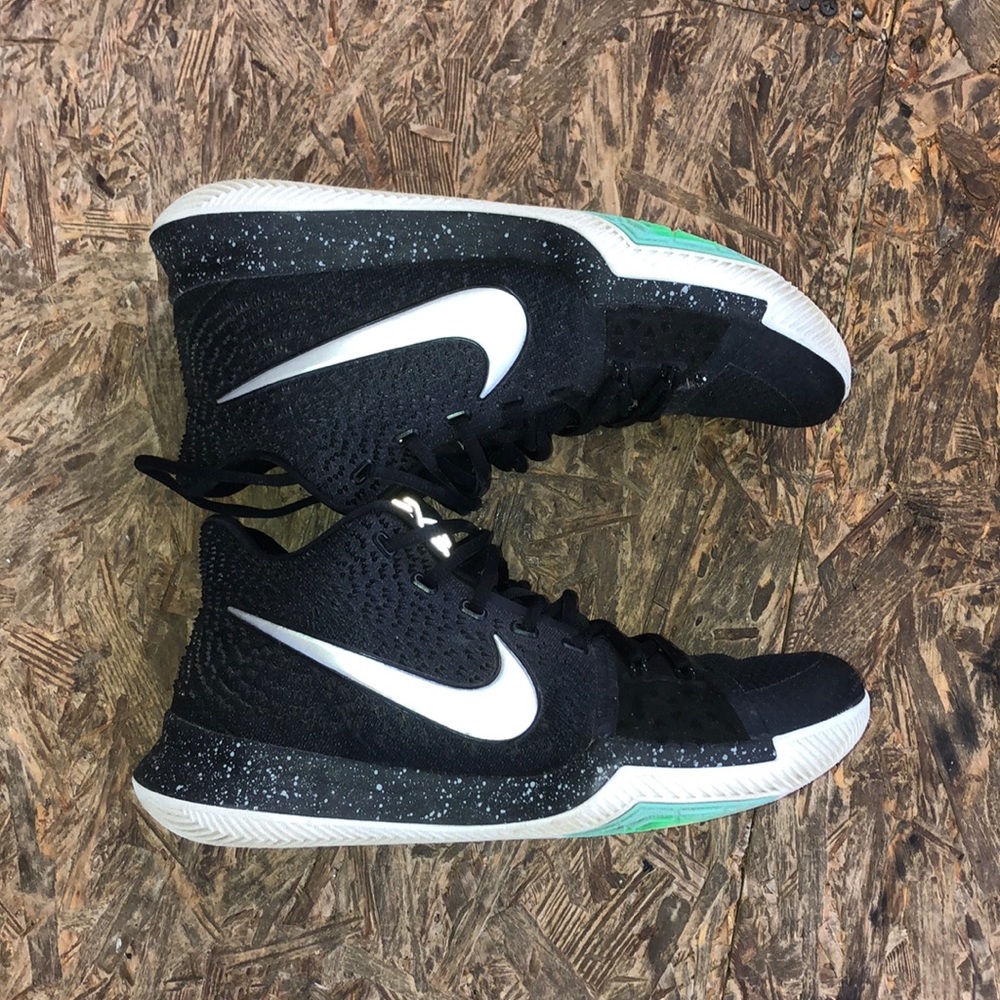 Nike Kyrie 3